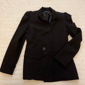 Pleated shoulder blazer